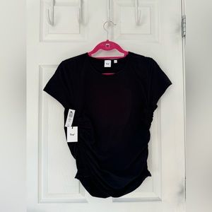 Aritzia TNA tshirt